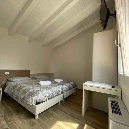 La Campagnola Guest house *